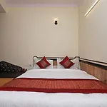 Oyo Hotel Silver Shine Near Gurudwara Shri Bangla Sahib